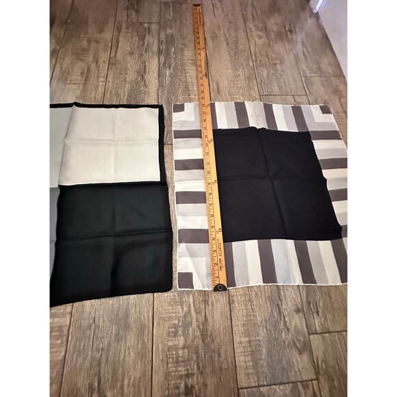 Vintage Men's Black White 100% Silk Pocket Square Handkerchief Pack of 2 - Picture 4 of 4